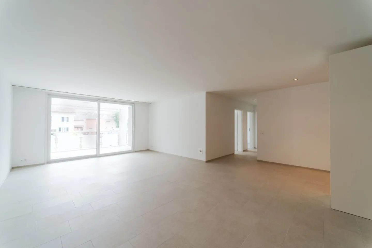 Apartment for rent - Photo 3 of 12