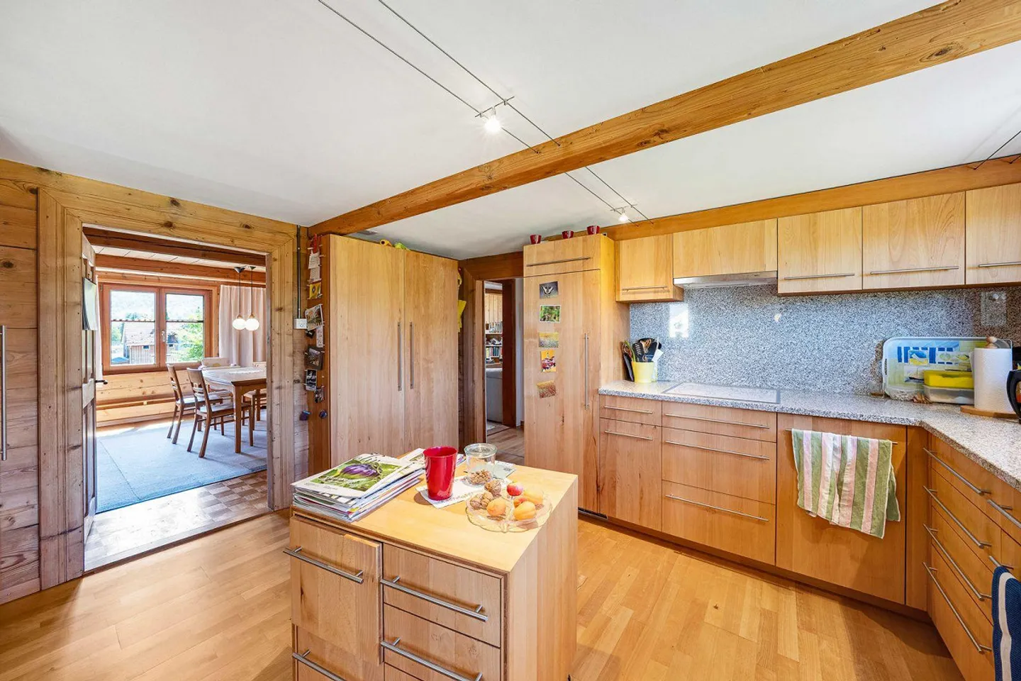 Two-family house - Photo 10 of 13