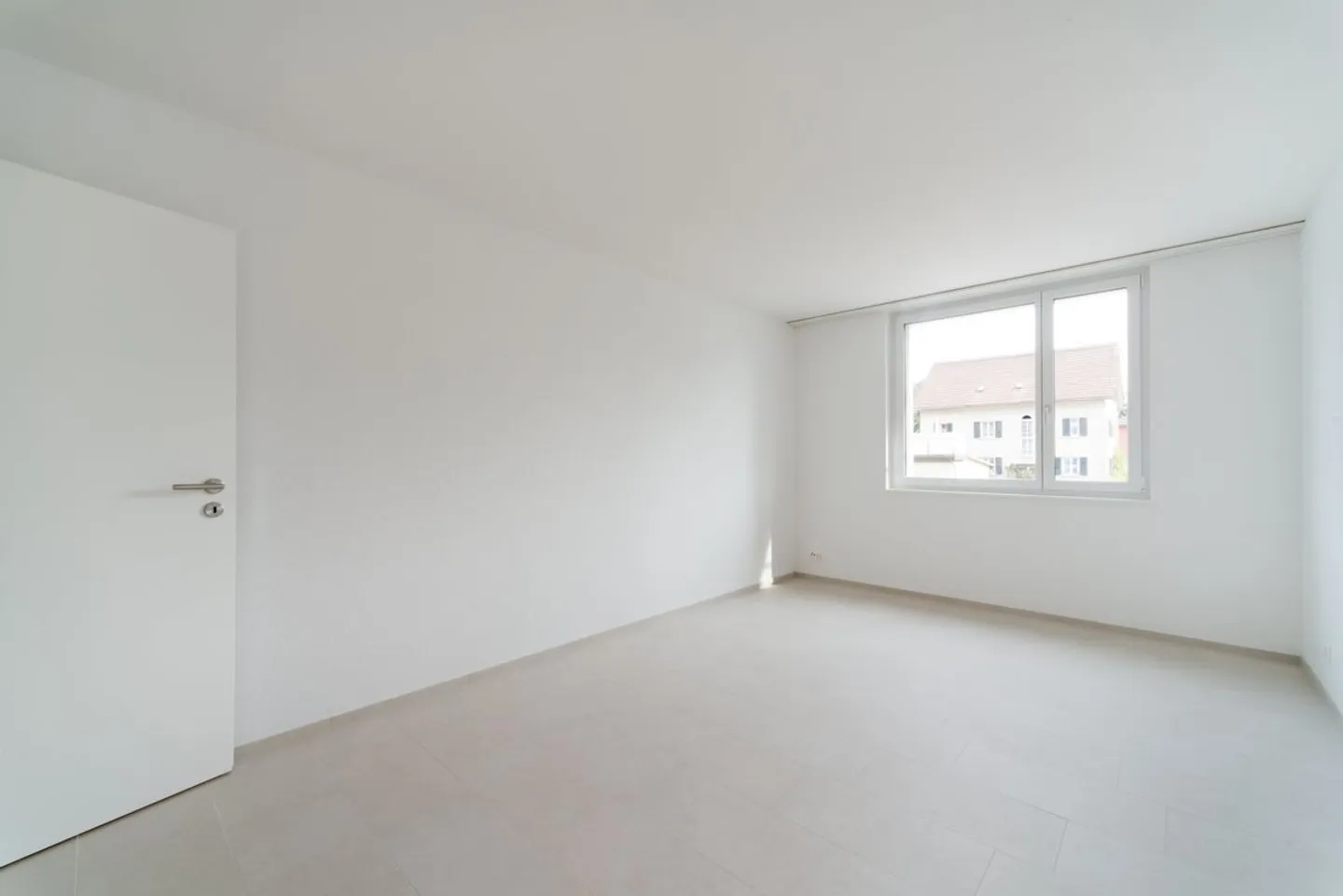 Apartment for rent - Photo 8 of 12