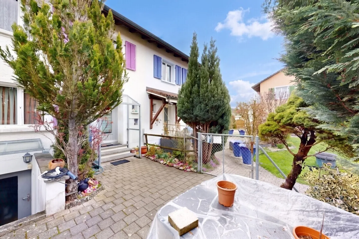 Charmantes Reihenmittelhaus mit Potenzial - Foto 2 von 11