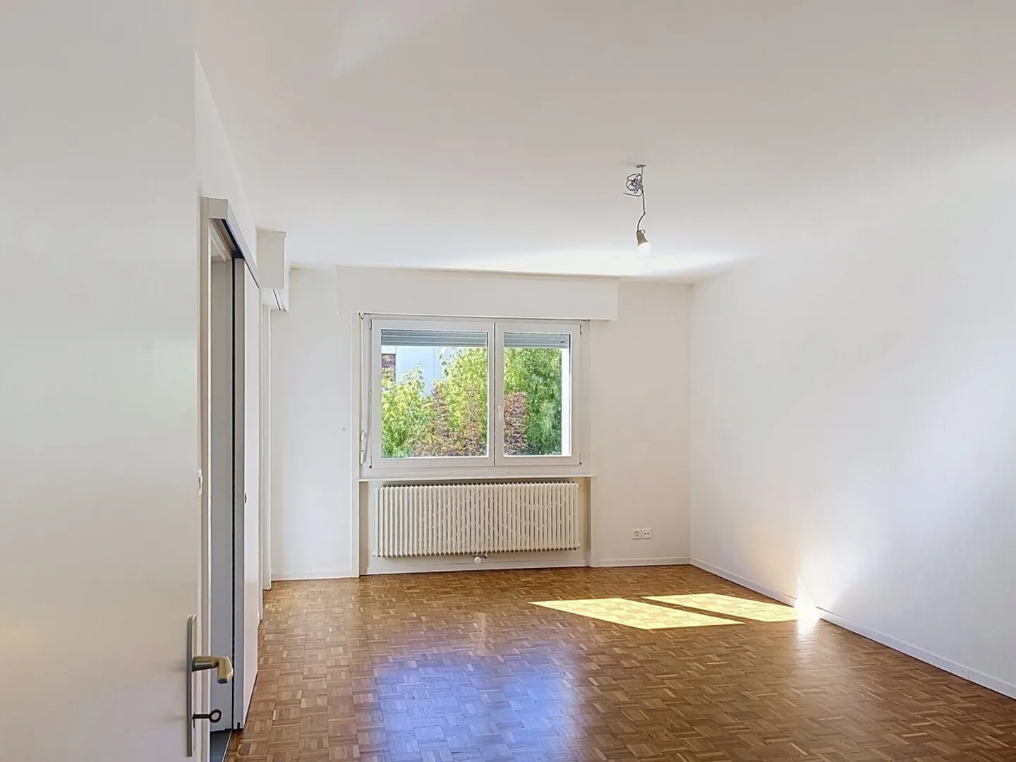 Appartement rénové 3.5 pièces - Photo 3 sur 12