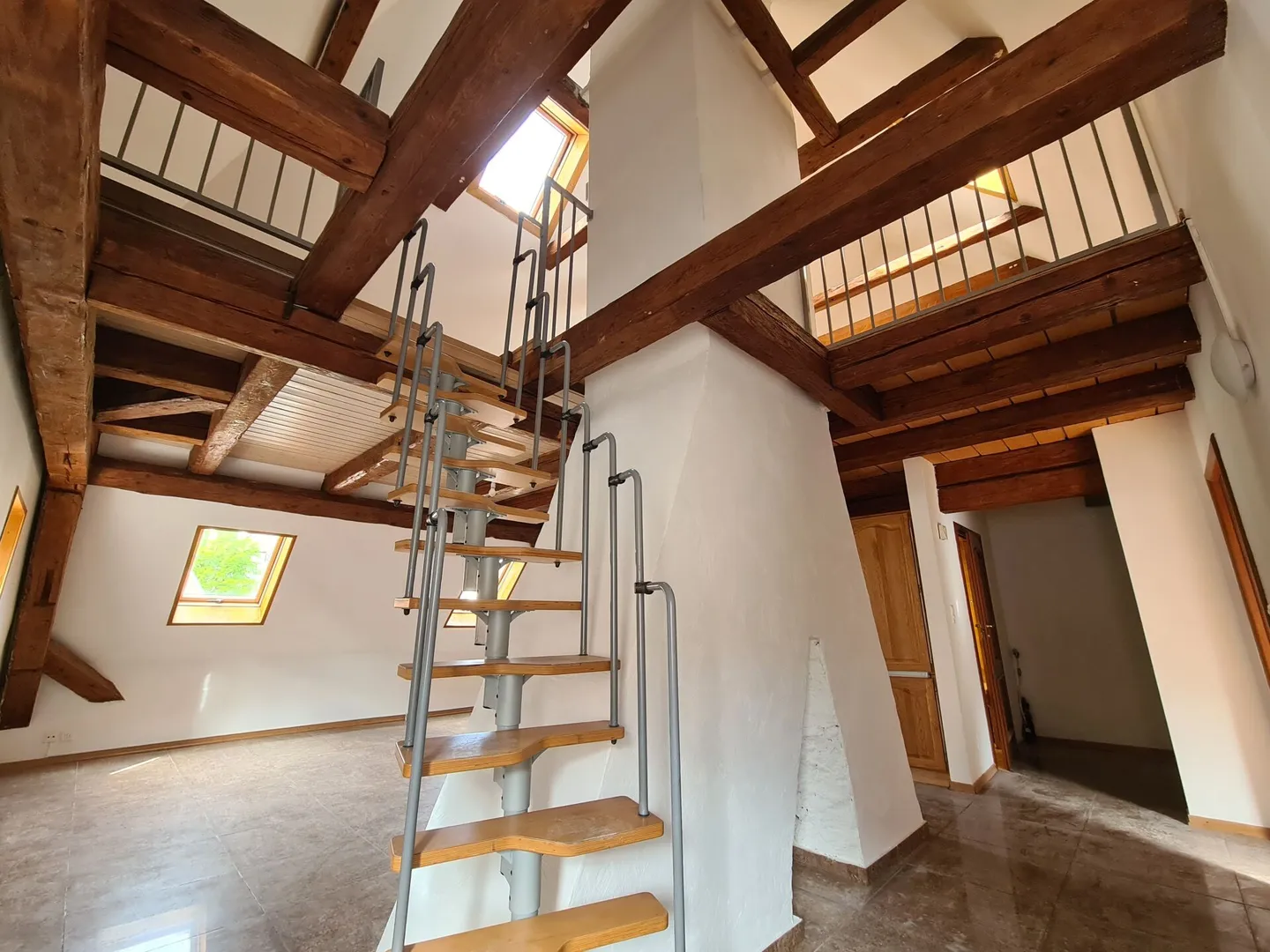 Duplex Apartment - Photo 3 of 7