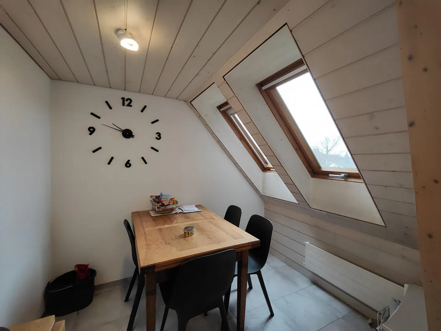 Farmhouse with 3 apartments + development potential! - Photo 9 of 17