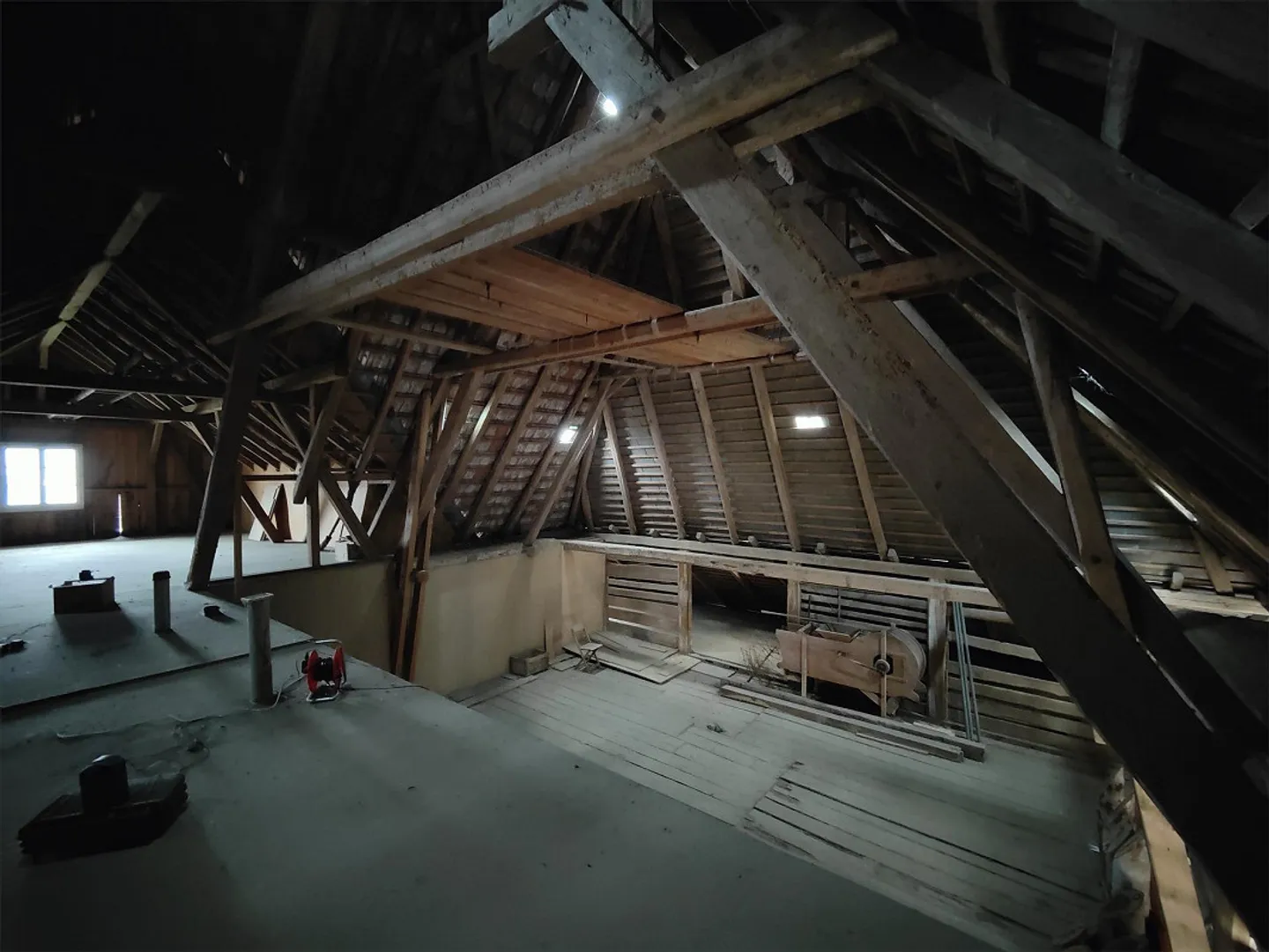 Farmhouse with 3 apartments + development potential! - Photo 16 of 17