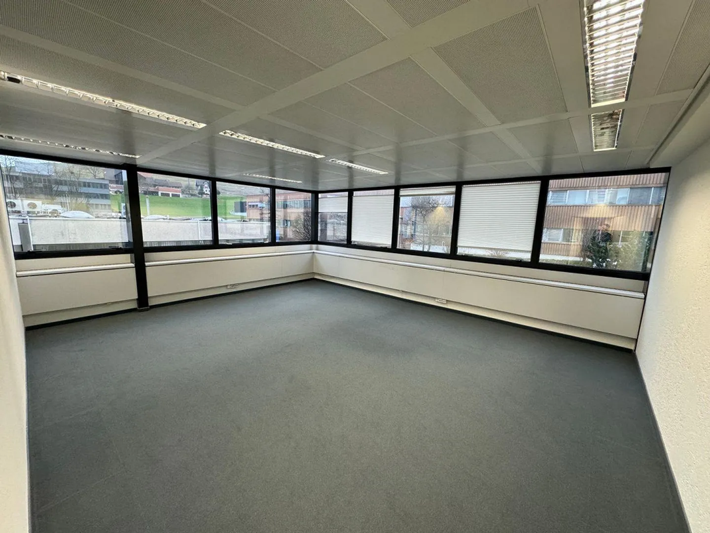 Attractive Office Location in the Tax Paradise - Photo 8 of 13