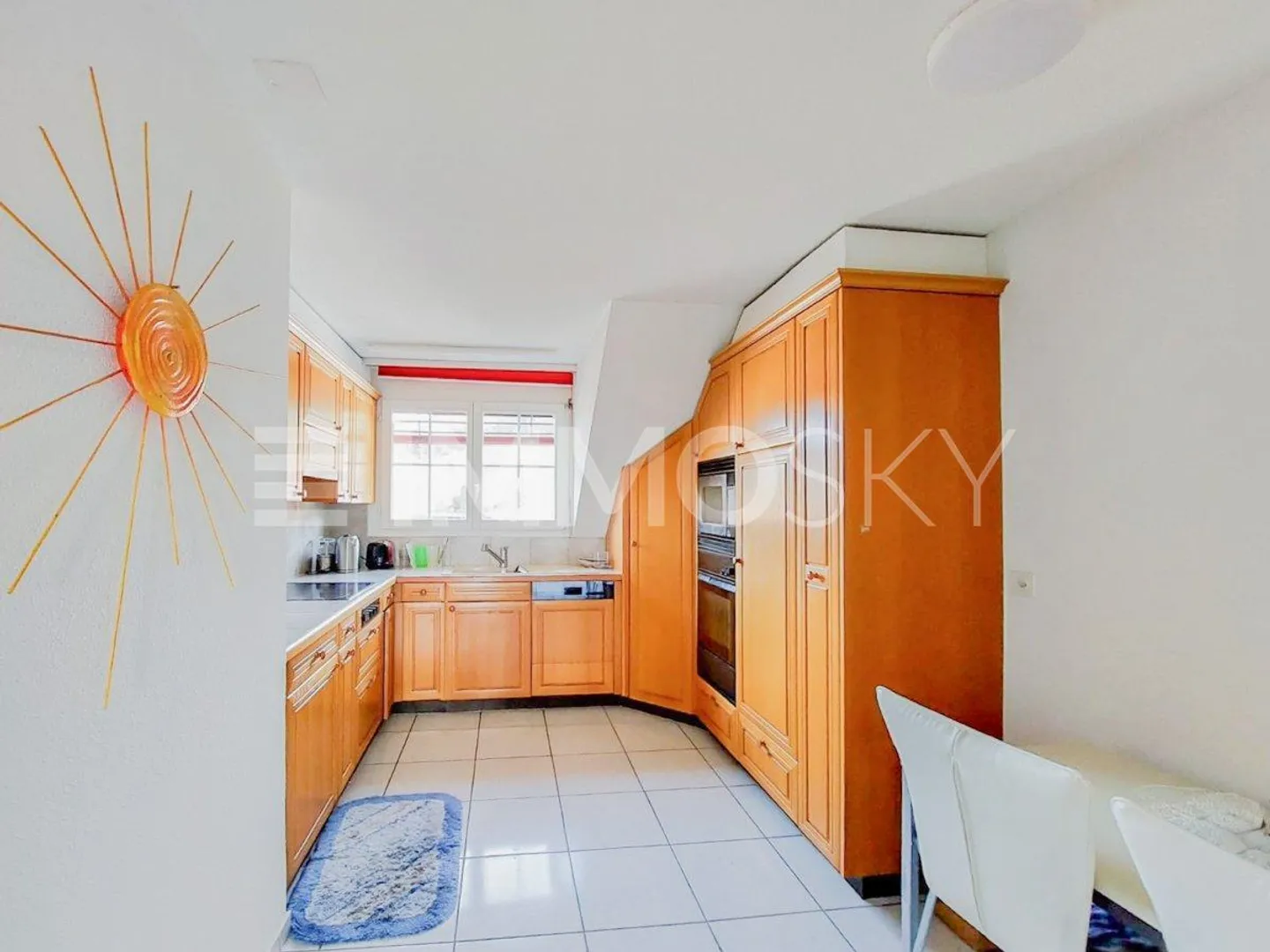 Charming Maisonette with Balcony - Photo 2 of 5