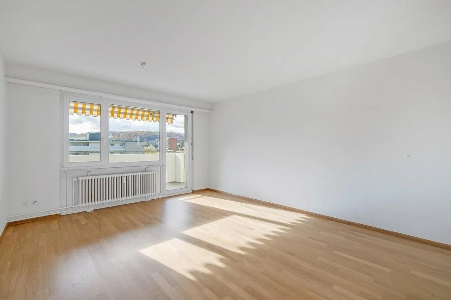 Helle Wohnung mit toller Aussicht - Foto 4 von 10