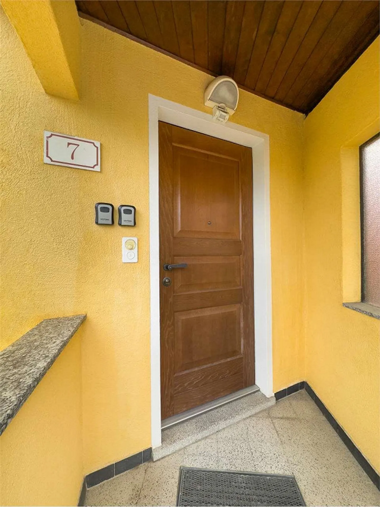 MIETGEBAU IN COMANO - Foto 8 von 13