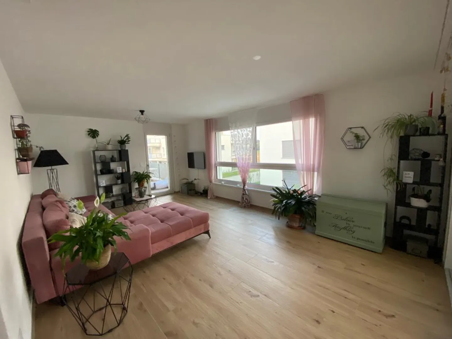 Appartement moderne dans un emplacement calme avec vue sur l'Aare - Photo 1 sur 17