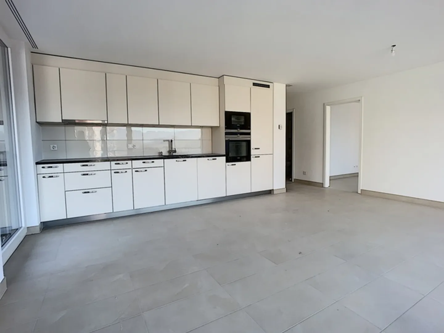 4-room apartment - Photo 2 of 10