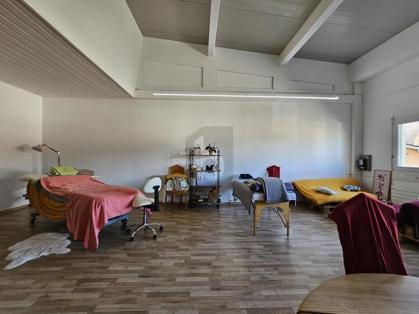 MODERNO SPAZIOSO E LUMINOSO - Foto 3 di 6