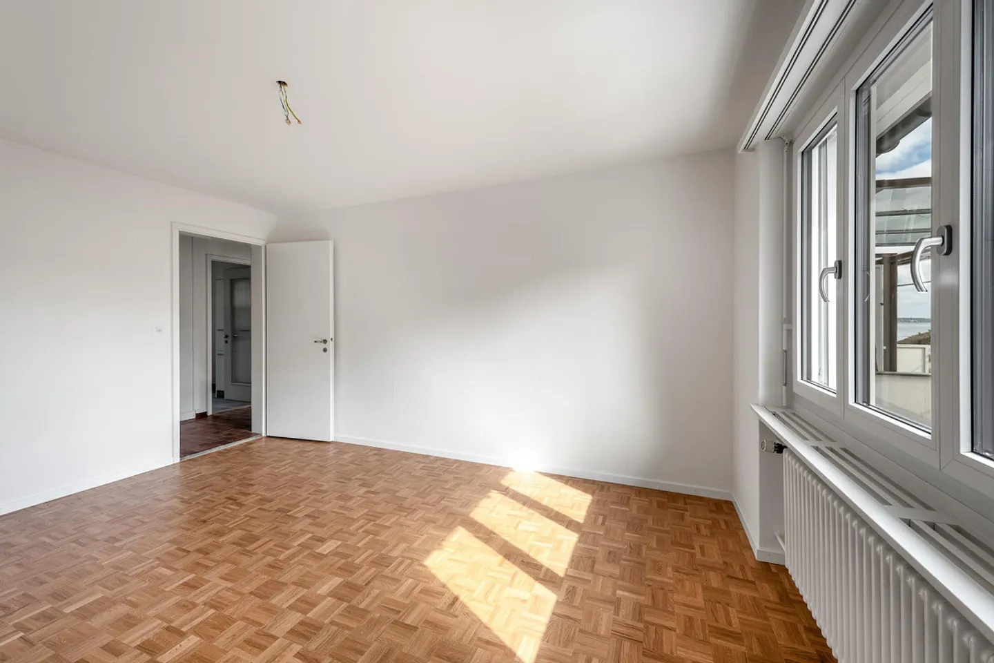 Modernes Apartment mit Balkon - Foto 9 von 9