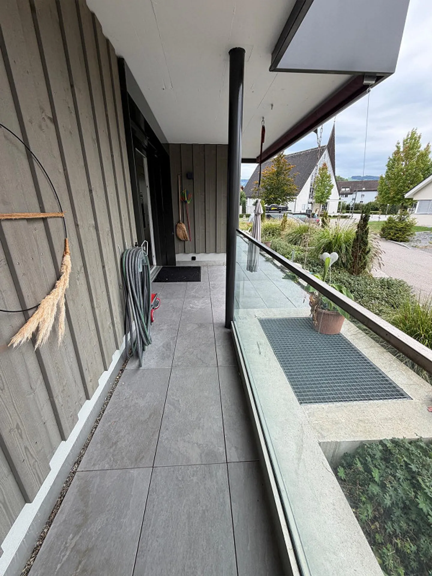 Exclusive condominium adjacent to nature reserve for rent - Photo 11 of 21