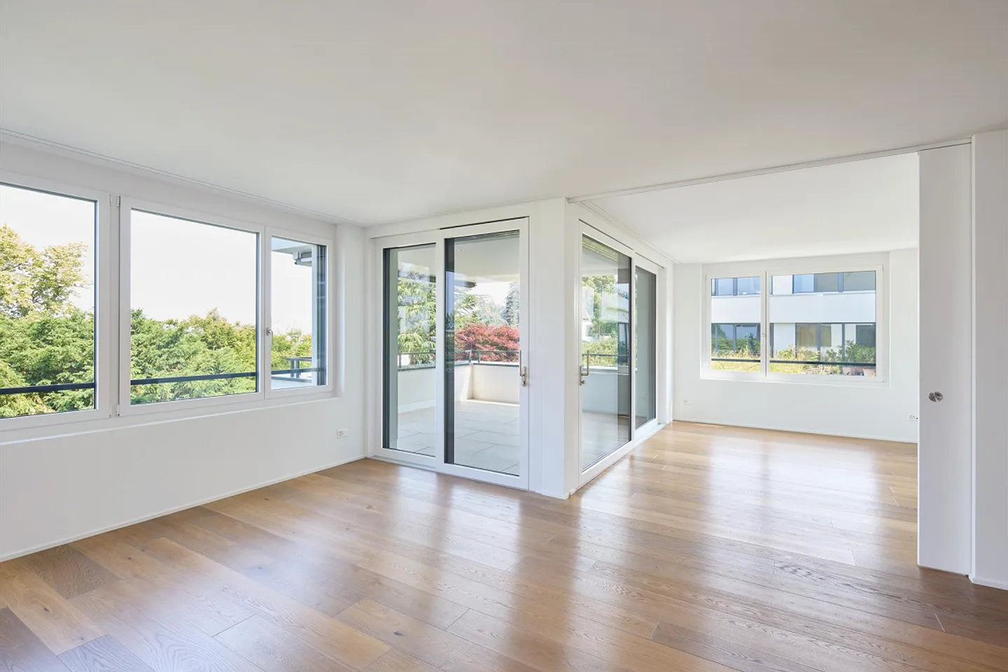 Stylish 3.5-room apartment with a view over the city! - Photo 3 of 5