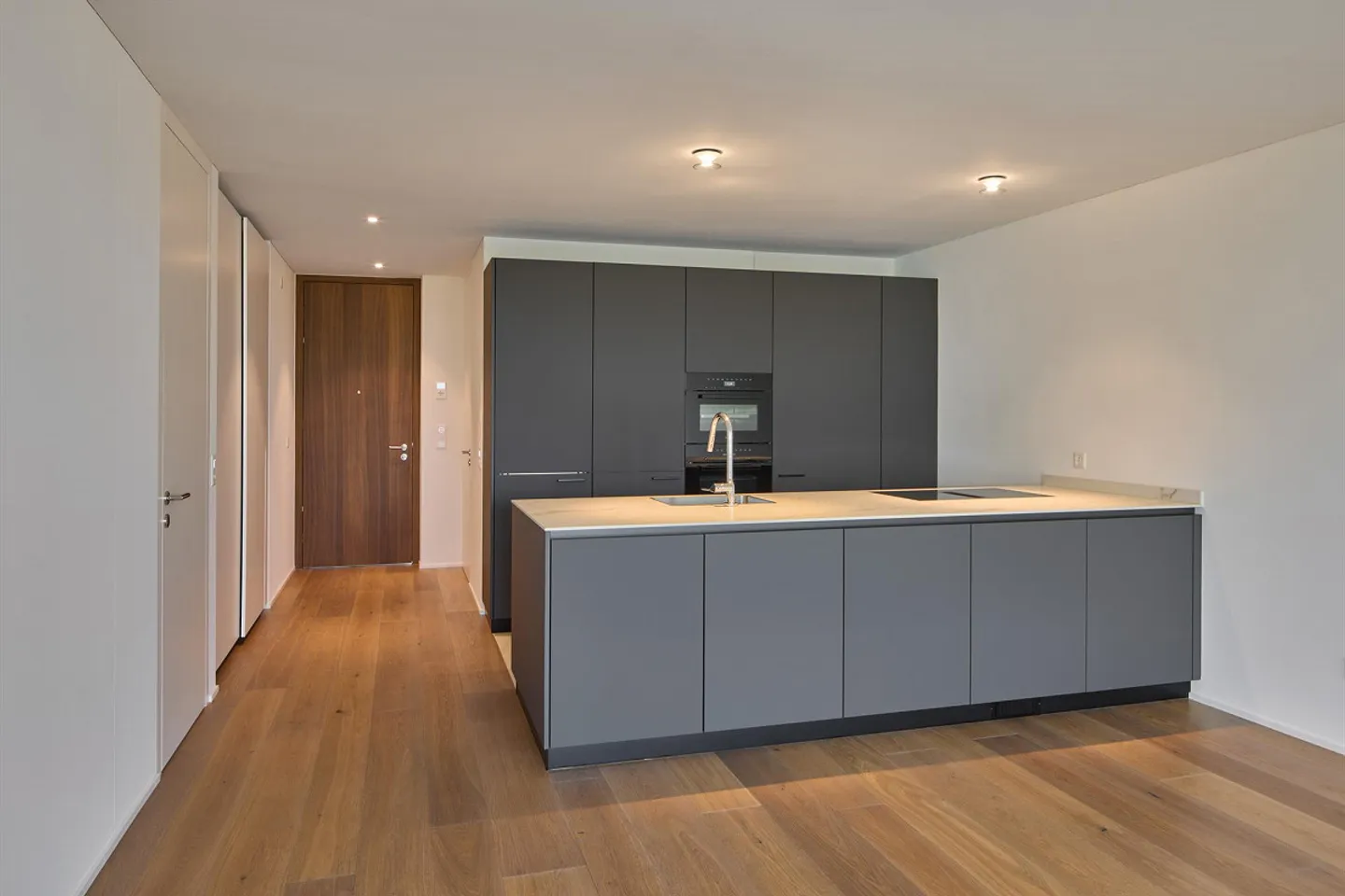 Stylish 3.5-room apartment with a view over the city! - Photo 4 of 5