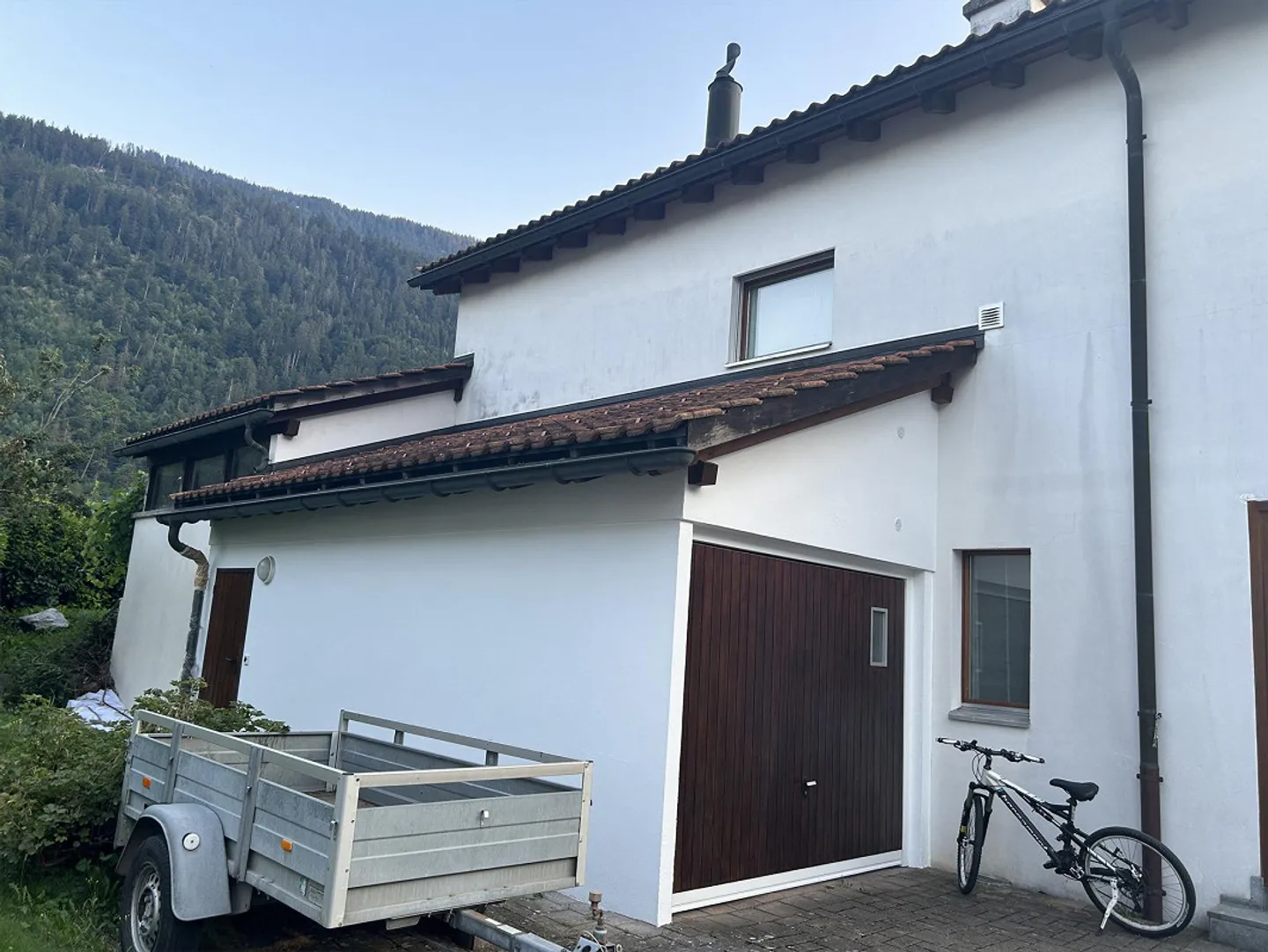 Semi-Detached Single Family House for Sale - Photo 2 of 18