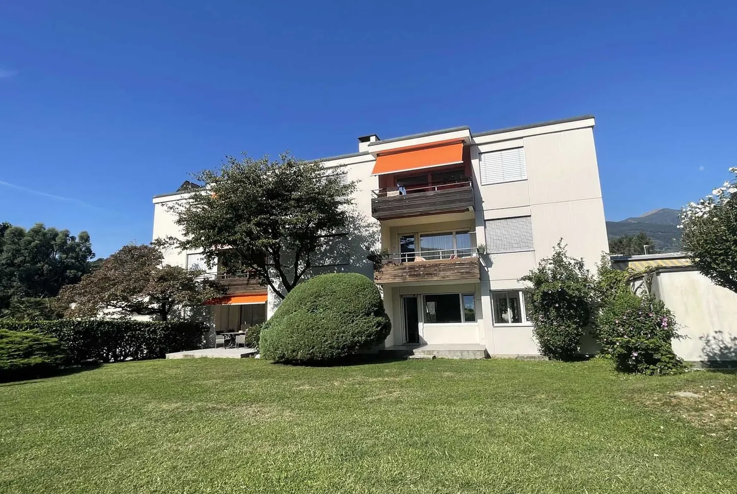 Willkommen in der 4.5-Zimmer-Wohnung in einer Residenz mit Pool in Ponte Capriasca - Foto 8 von 9