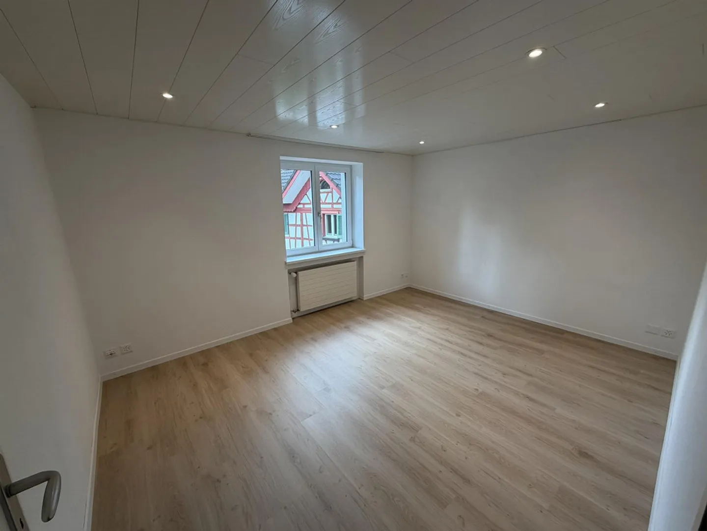 Charmante 5.5 Zimmer Wohnung - Foto 3 von 9