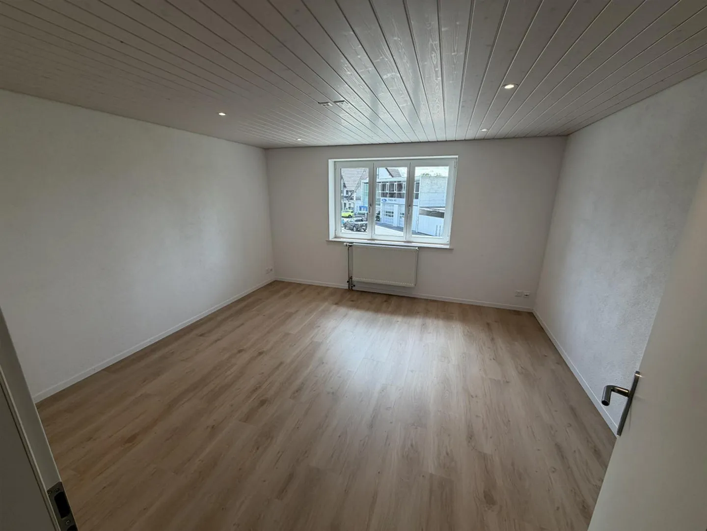 Charmante 5.5 Zimmer Wohnung - Foto 1 von 9