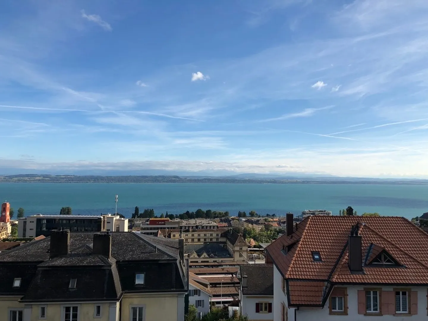 Genießen Sie einen herrlichen Blick auf den See! - Foto 1 von 6