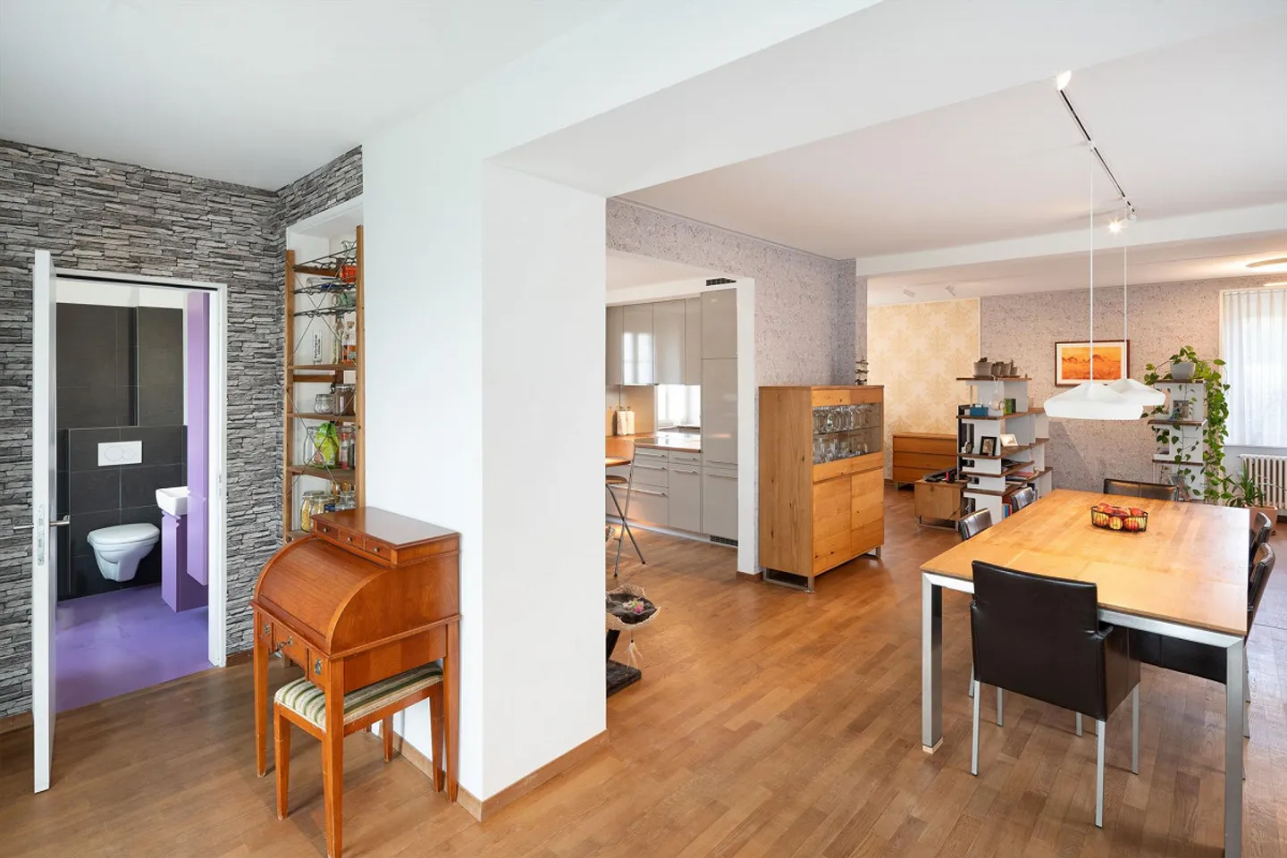 Casa unifamiliare con grande giardino (riserva di costruzione) - Foto 3 di 13
