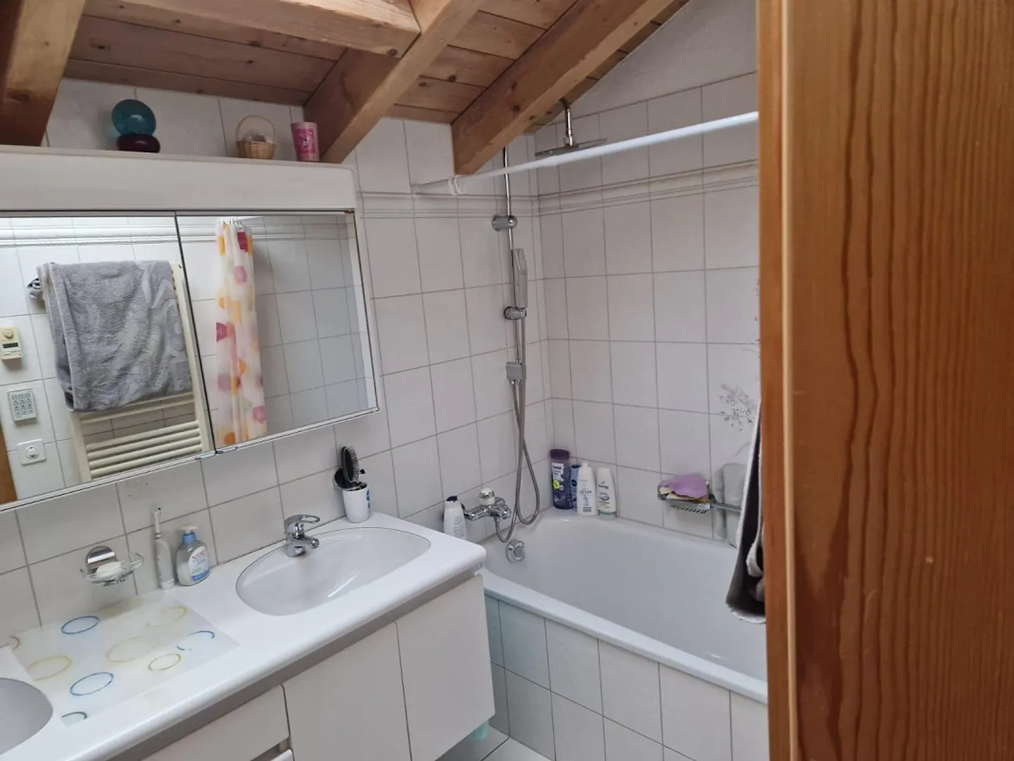 Semi-Detached Single Family House for Sale - Photo 12 of 18