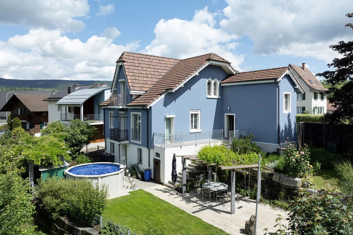Casa unifamiliare con grande giardino (riserva di costruzione) - Foto 1 di 13