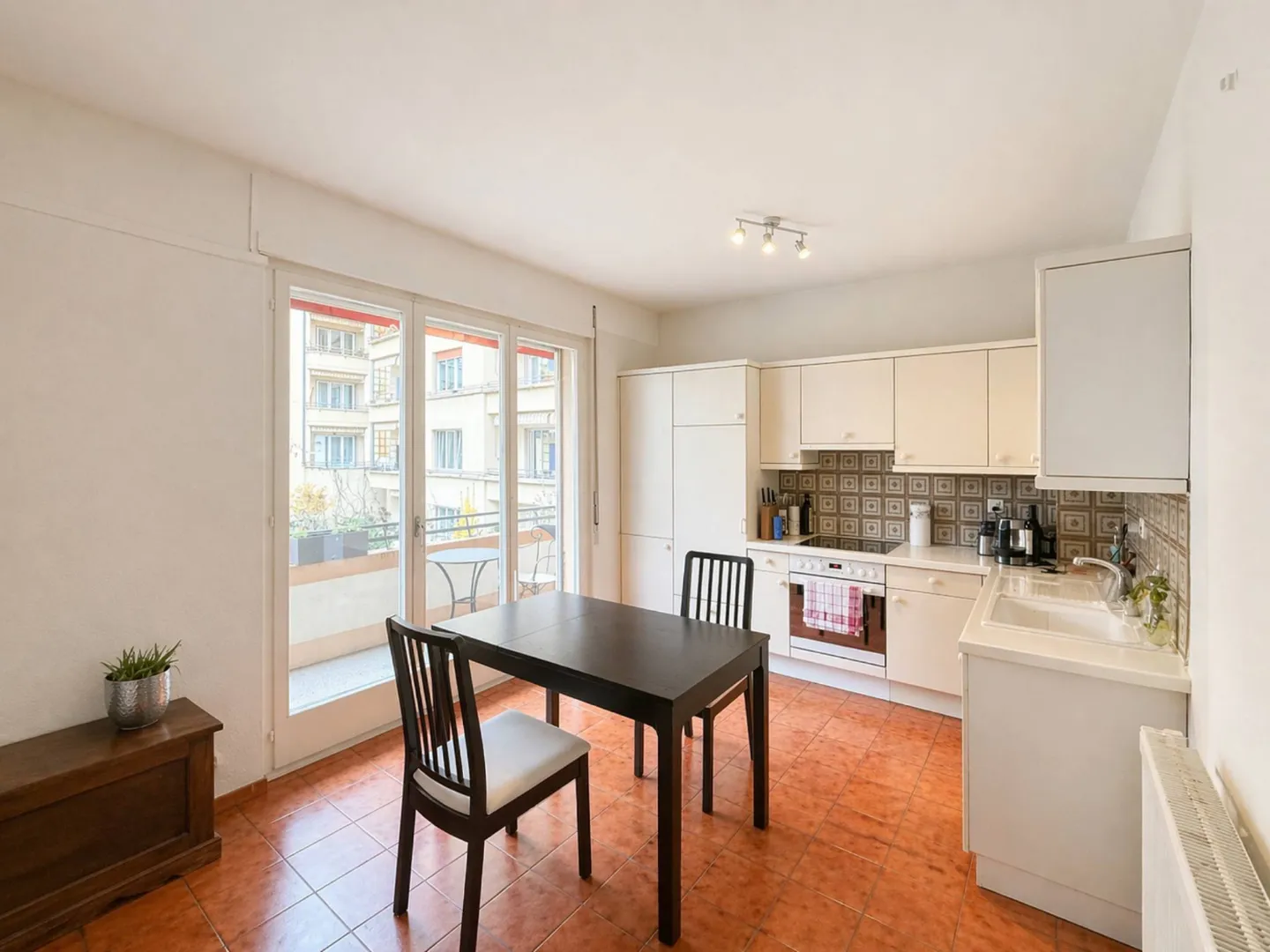 1.5 Room Apartment - Photo 2 of 2
