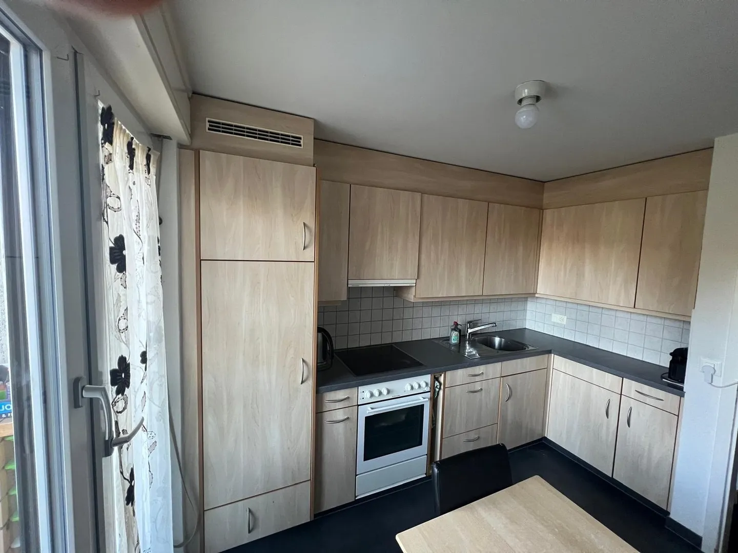 «Tolle und geräumige Wohnung in Spiez zu vermieten» - Foto 2 von 7