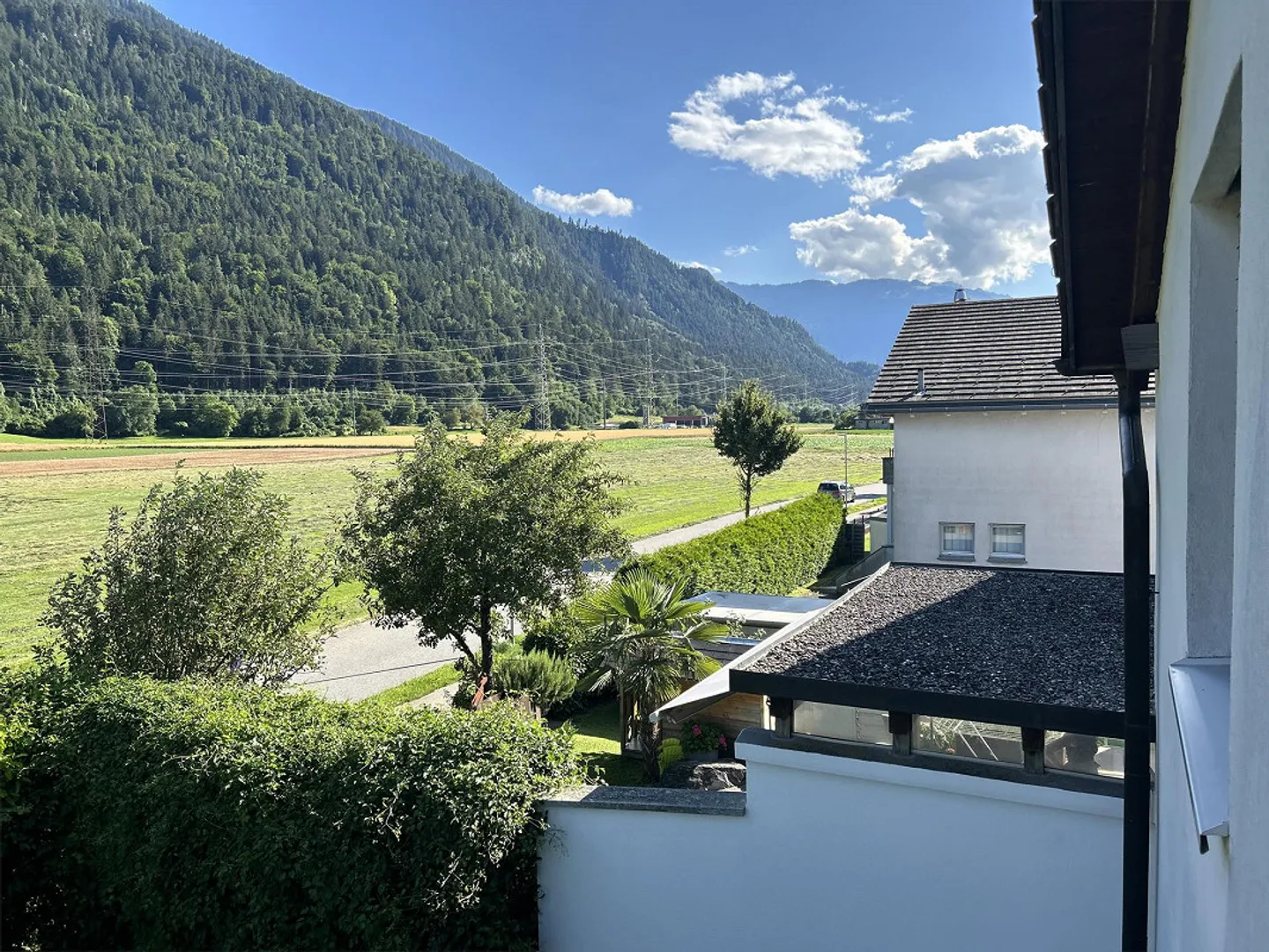 Semi-Detached Single Family House for Sale - Photo 16 of 18