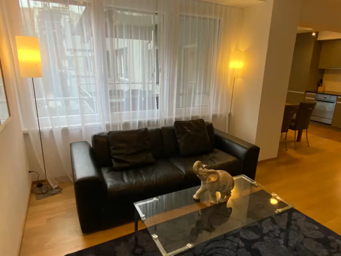 Apartment for rent - Photo 4 of 9