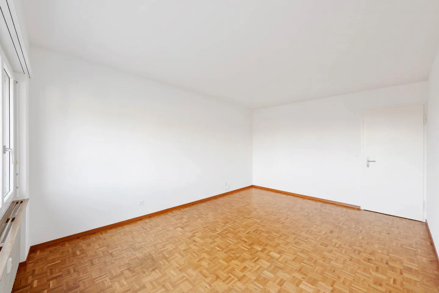 Appartamento spazioso con vista sulle montagne a Thun! - Foto 8 di 12