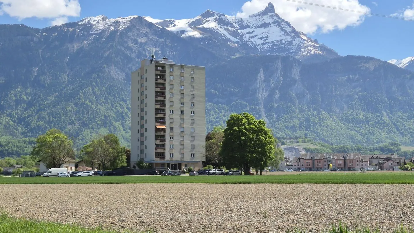 Appartamento di 2,5 locali in attico a Massongex - Foto 1 di 11