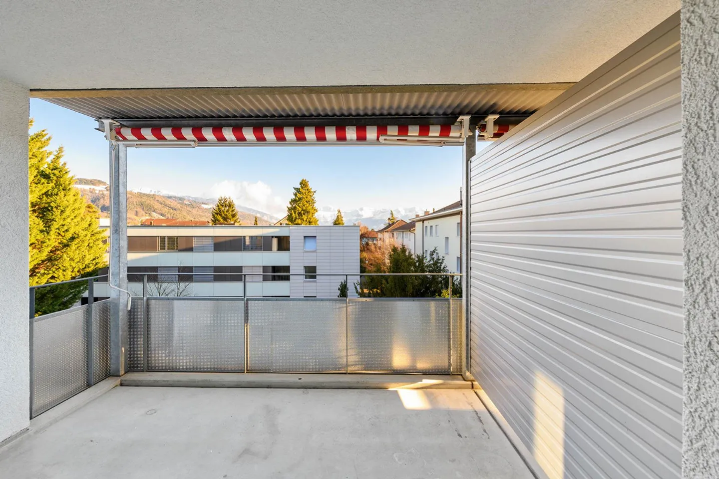 Appartamento spazioso con vista sulle montagne a Thun! - Foto 9 di 12