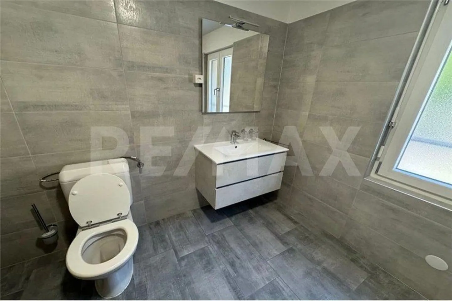 Zweifamilienhaus mit Mieteinnahmen - Foto 9 von 13