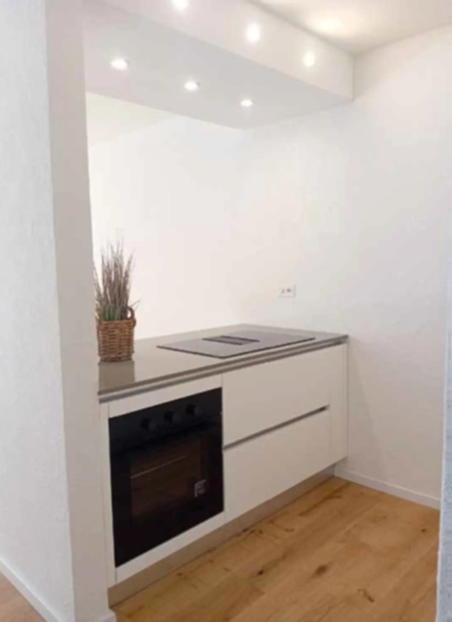 Zu verkaufen elegantes 1,5-Zimmer-Apartment in Ascona - Foto 4 von 12