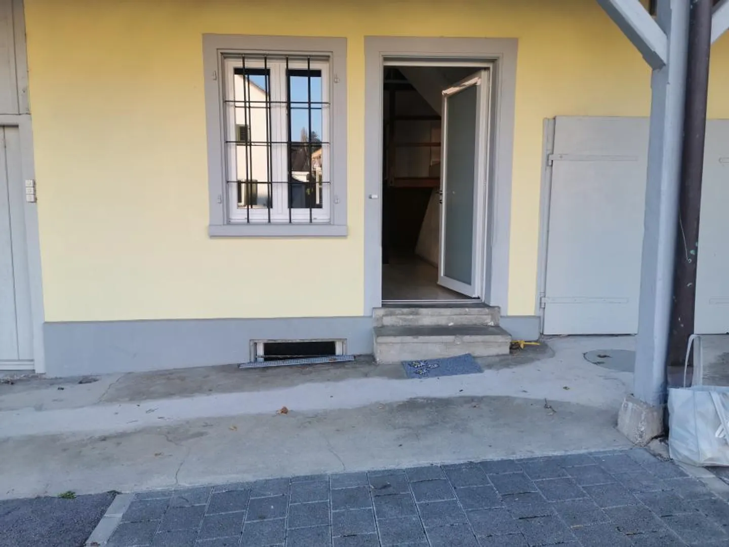 Appartement spacieux de 3 pièces - calme et central - Photo 1 sur 11