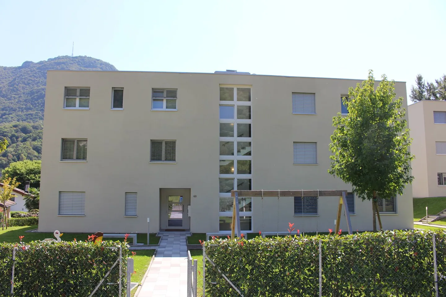 LUGANO PAMBIO-NORANCO - 4.5-ROOM APARTMENT FOR RENT - Photo 1 of 11