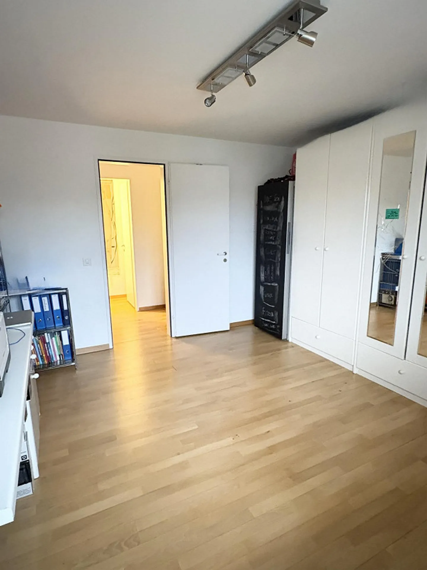 3 1/2-Zimmer- Wohnung in 8127 Aesch-Forch ZH - Foto 19 von 22