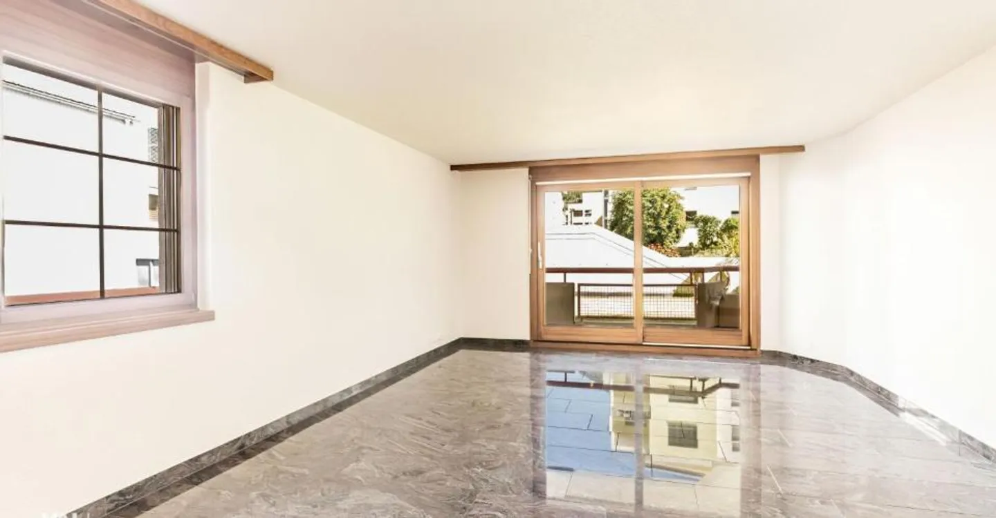 Appartamento 4.5 camere affascinante - Foto 3 di 9