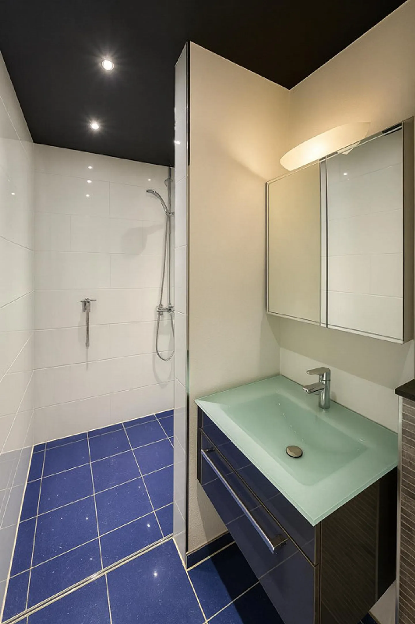 "Charmante 4.5-Zimmer-Wohnung mit Balkon in Langnau am Albis " - Foto 11 von 12