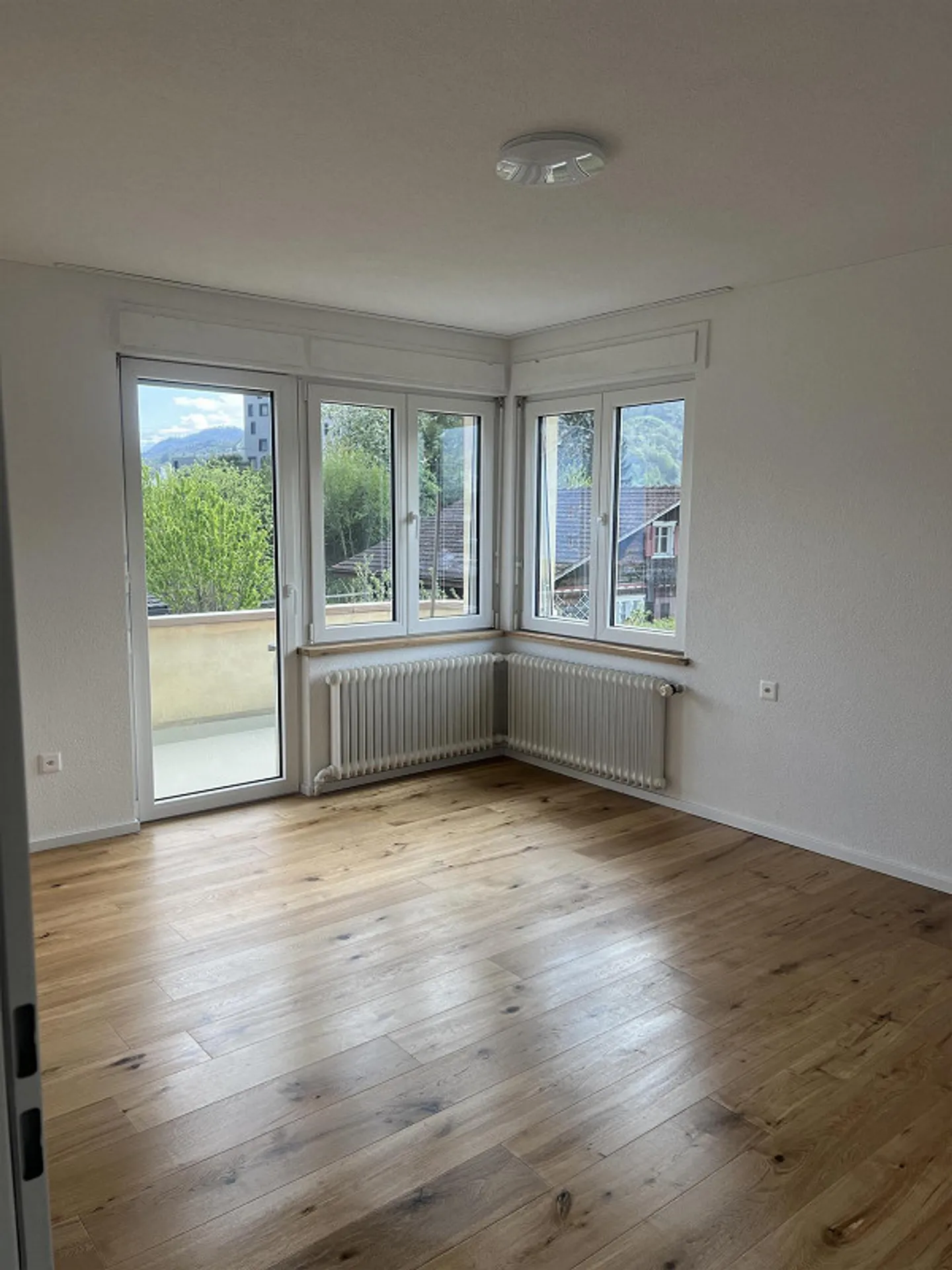 3.5 Room Apartment Freshly Renovated in Prime Location - Photo 5 of 7