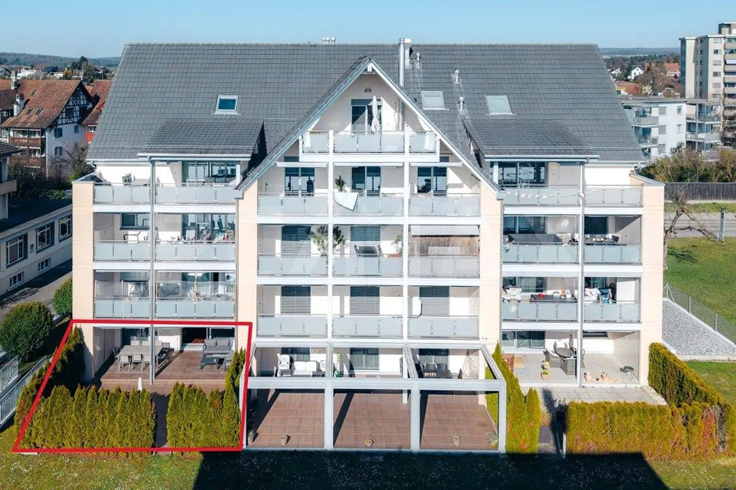 Votre nouveau chez-vous : Appartement élégant de 4,5 pièces avec confort et terrasse... - Photo 2 sur 13