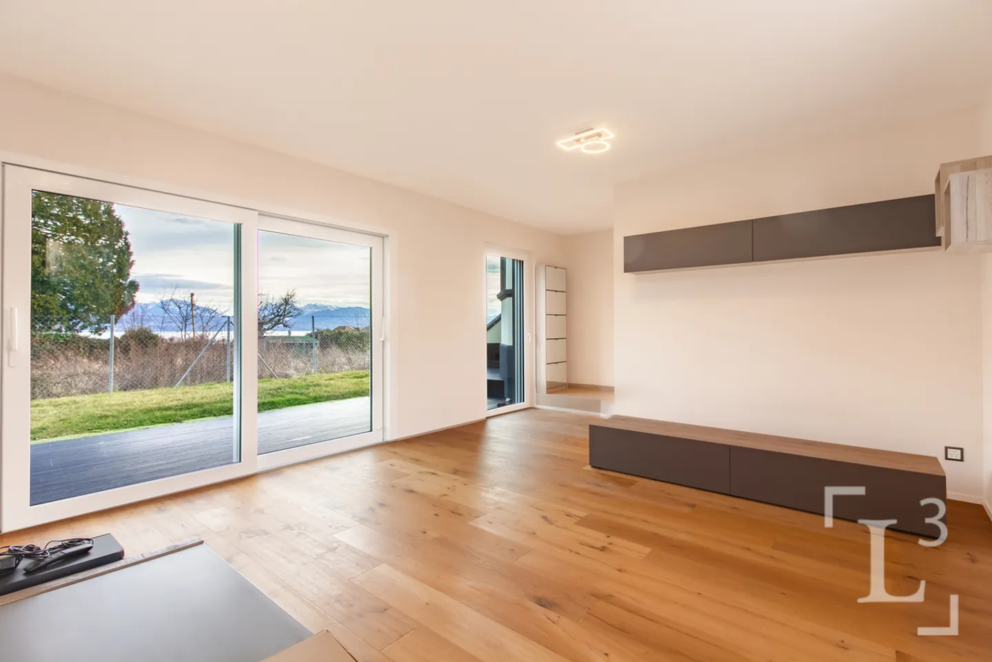 Spaziosa villa familiare con piscina + studio - Foto 7 di 13