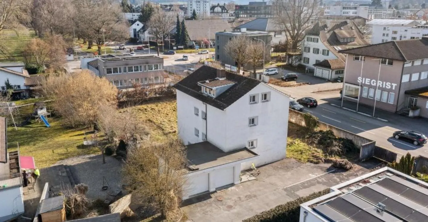 Appartement Charmant avec Jardin - Photo 3 sur 8