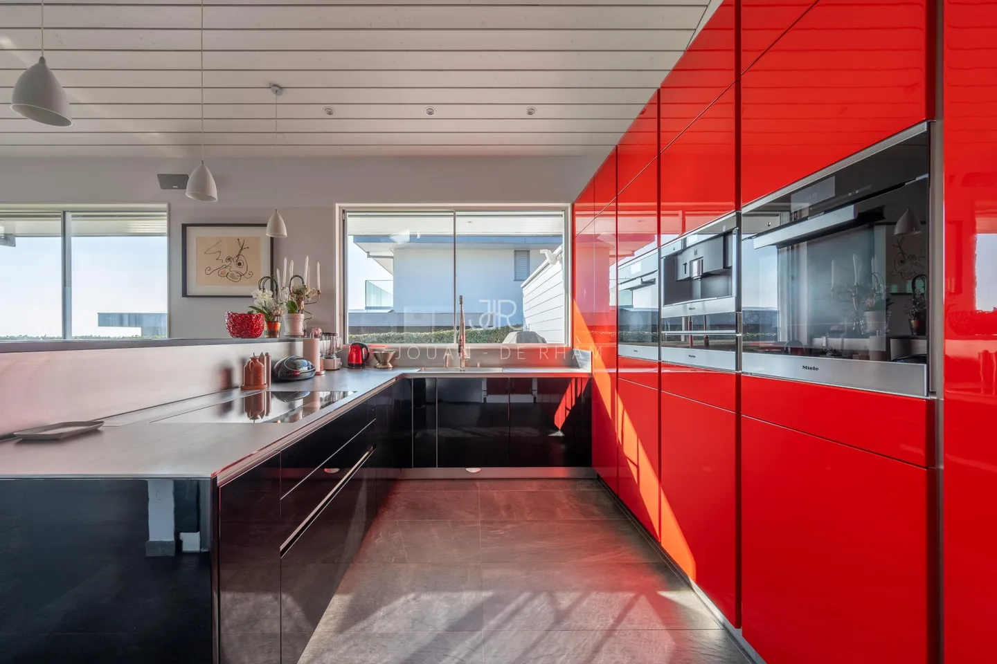 Exceptional Villa with Lake View - Photo 5 of 18