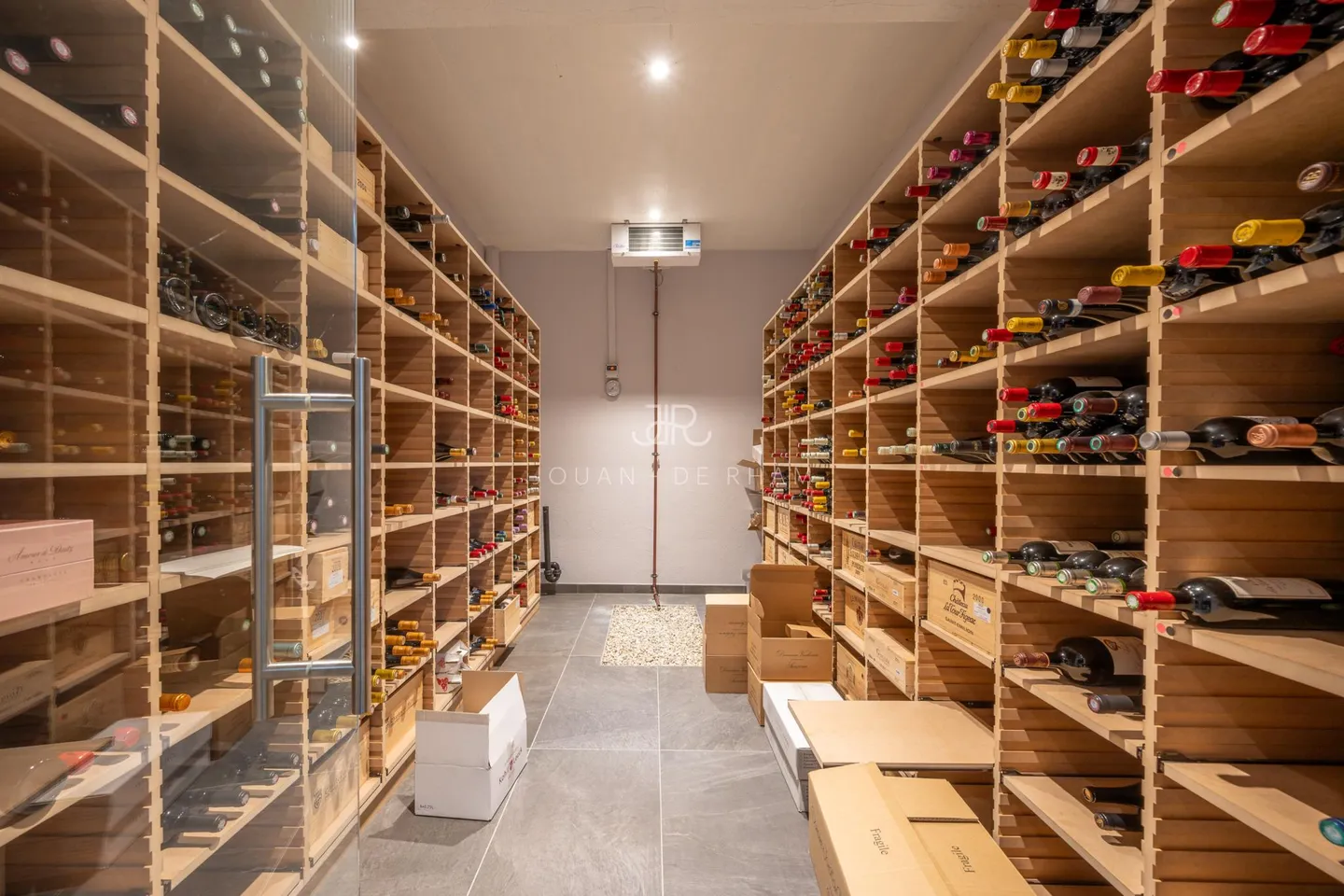 Exceptional Villa with Lake View - Photo 14 of 18