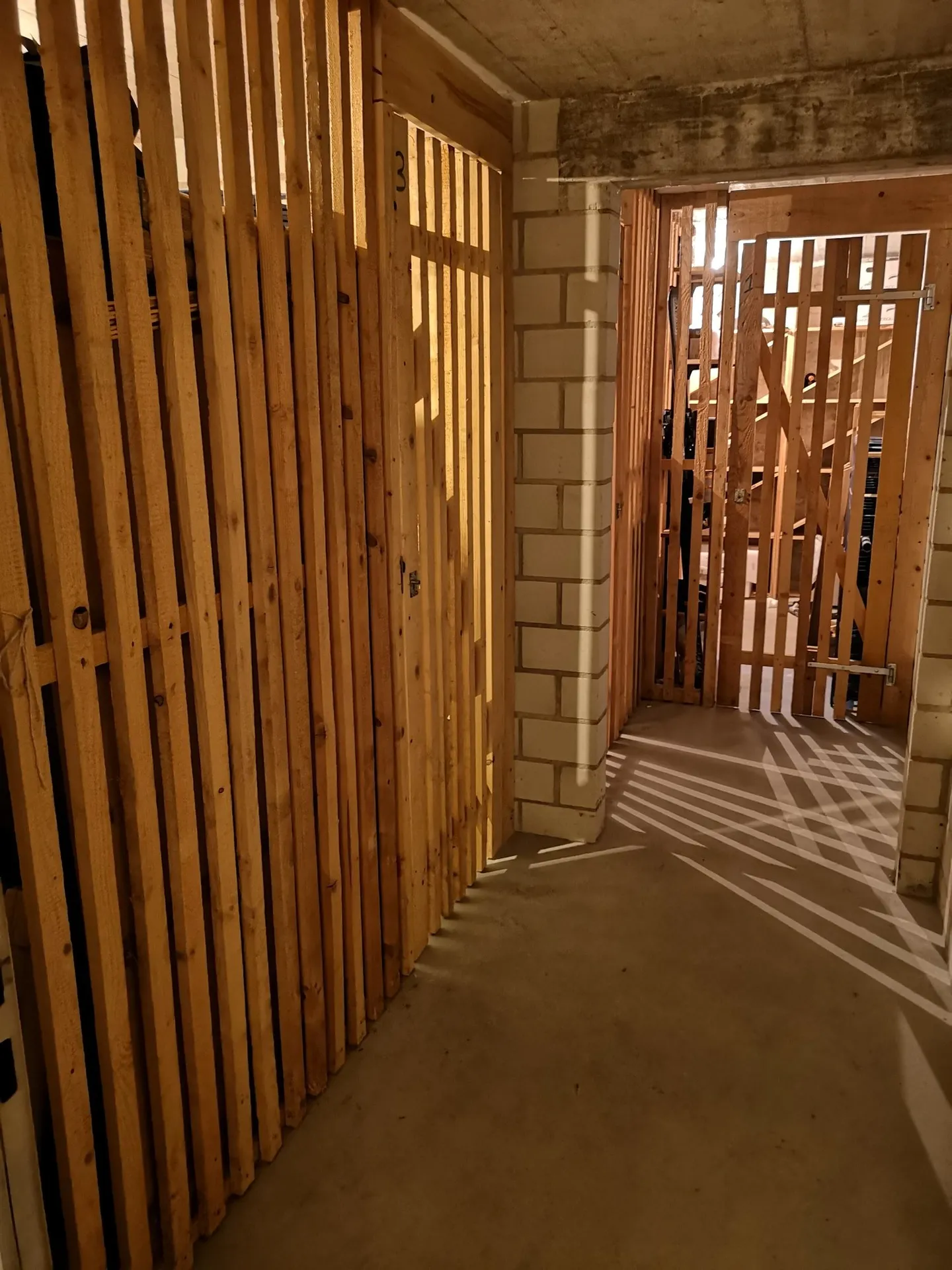 Geräumiges Apartment mit Balkon - Foto 9 von 28