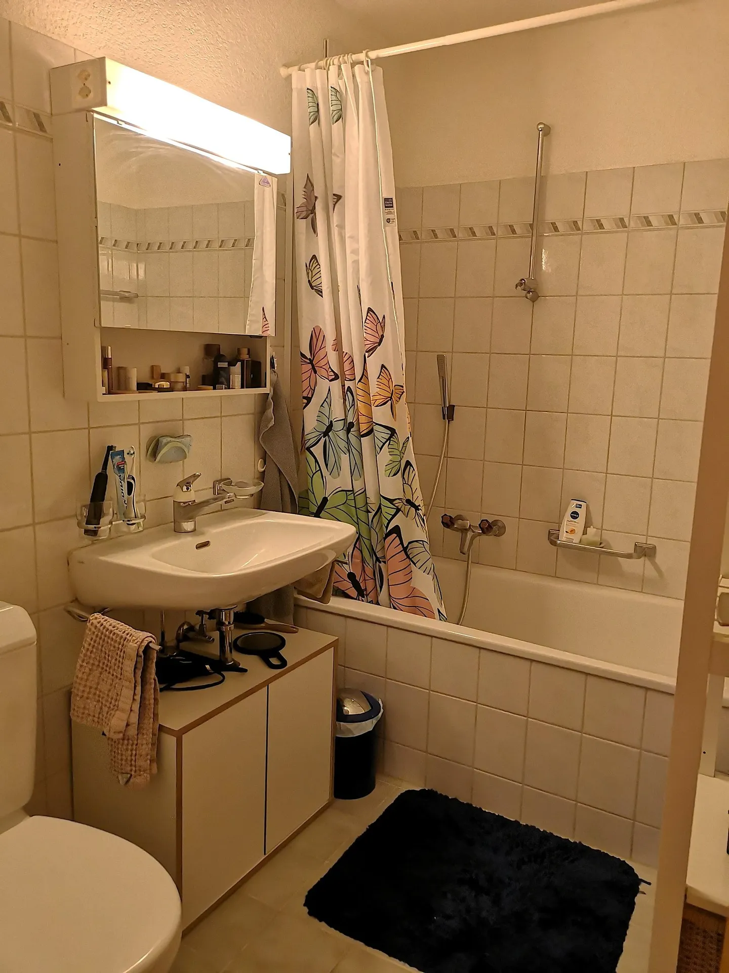 Geräumiges Apartment mit Balkon - Foto 17 von 28