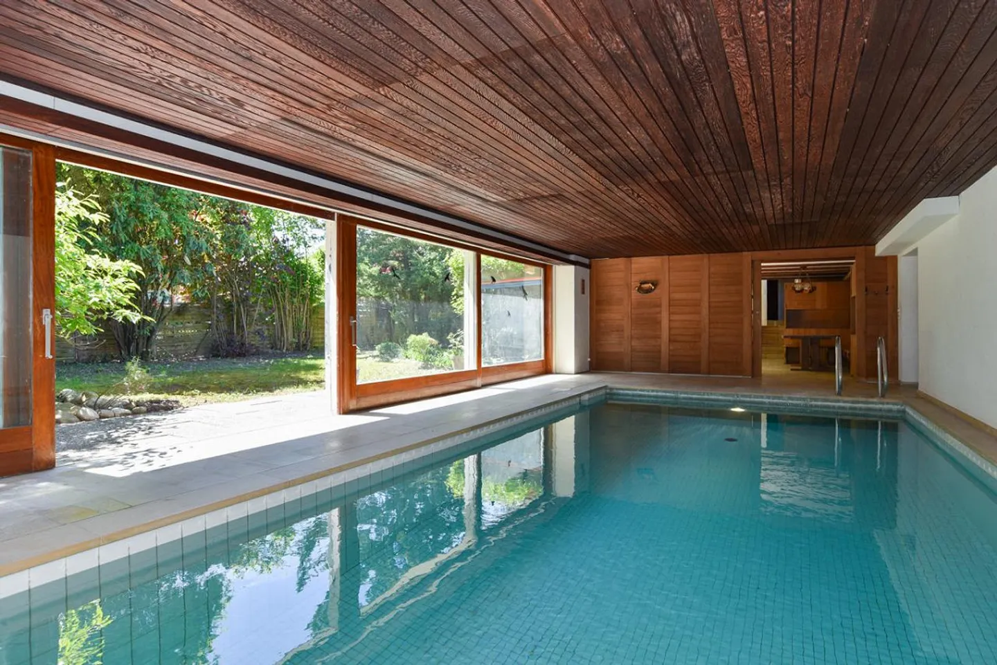 Piscine intérieure privée incluse – Vivre d'une manière spéciale - Photo 2 sur 7